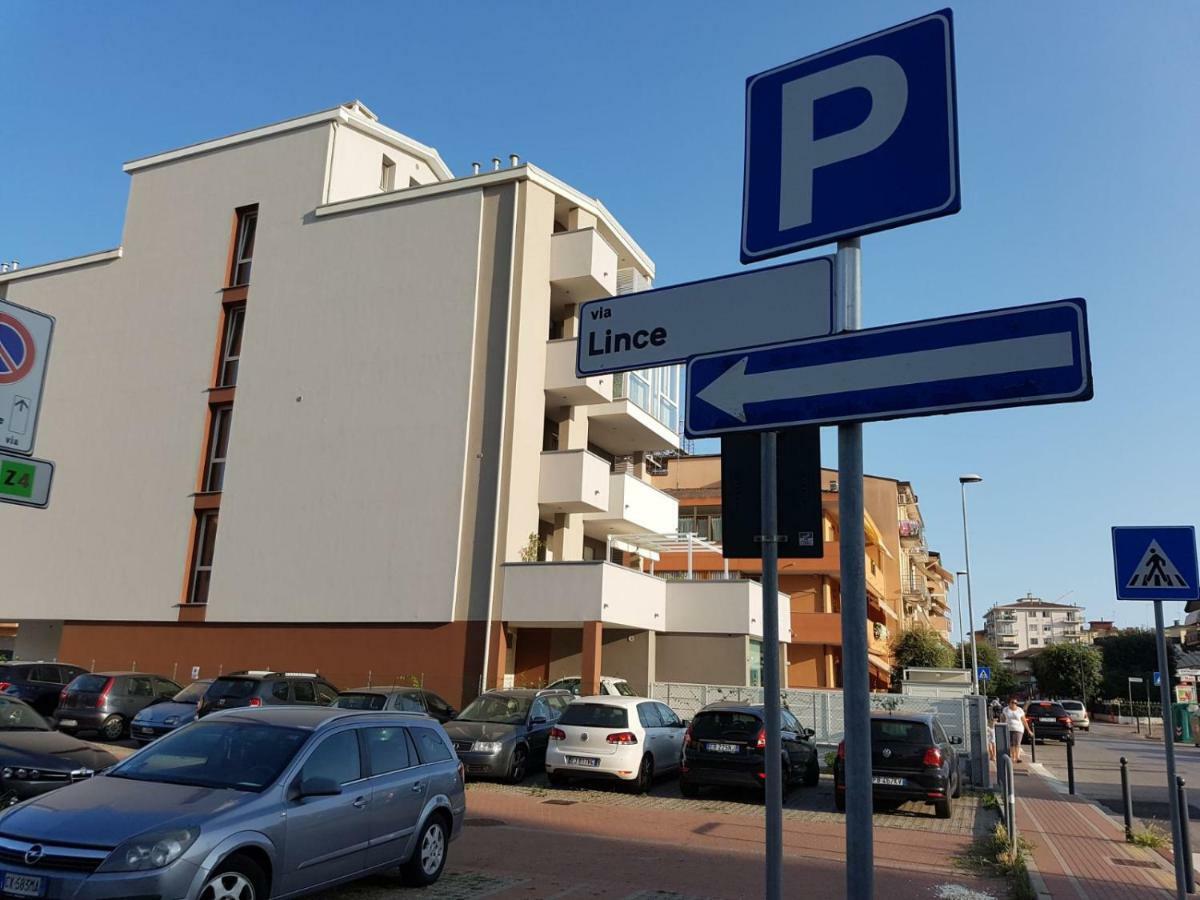 Sottomarina Beach Apartment Exterior photo